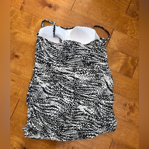 Kim Gravel x Swimsuits For All Swimsuit Sz 24 Skirted 1-Piece Suit - Picture 4 of 8